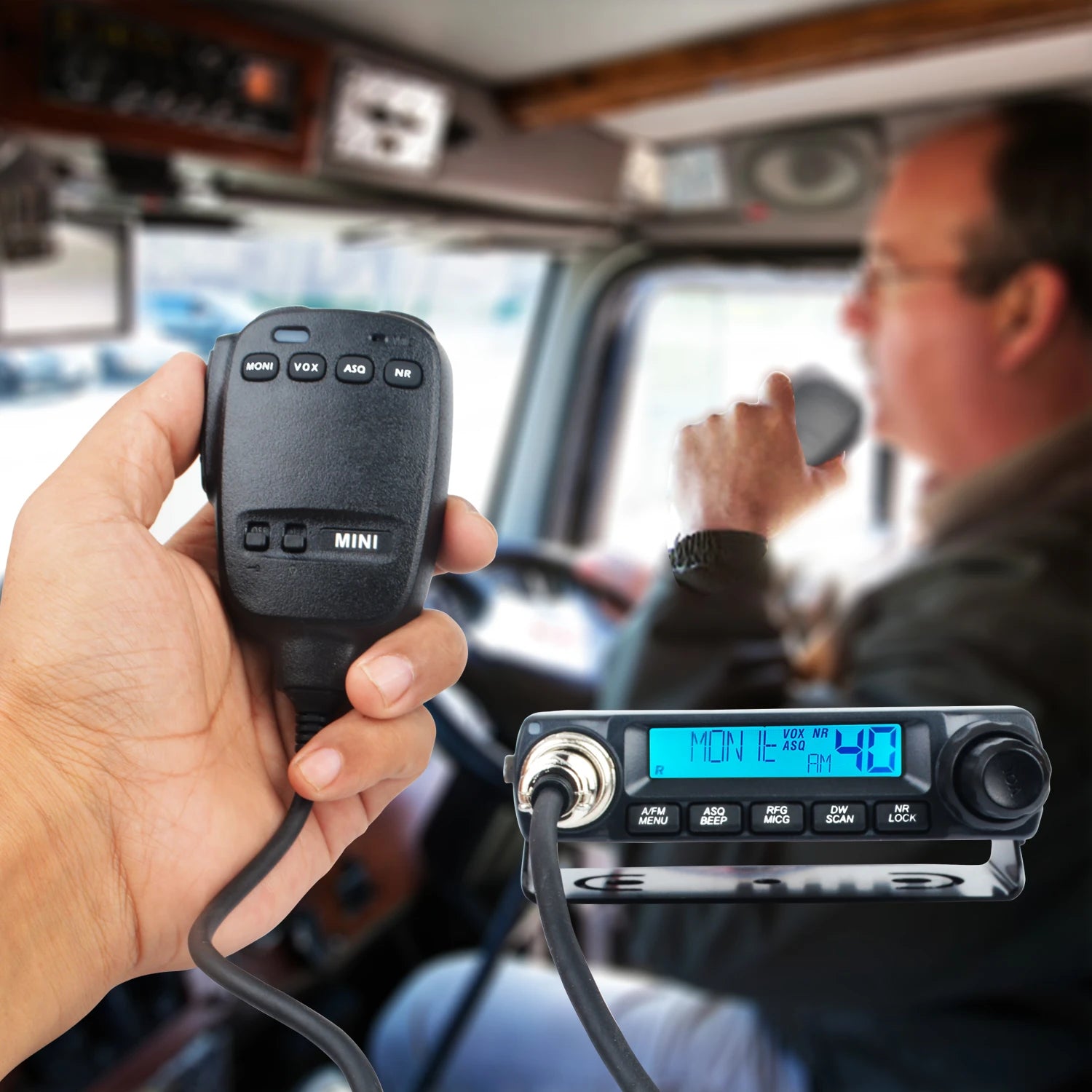 TYT CB Mini Walkie Talkie 11 Meters 27MHz Radio European Citizen Band 4W 40Channels AM/FM Vox Mobile Tranceiver